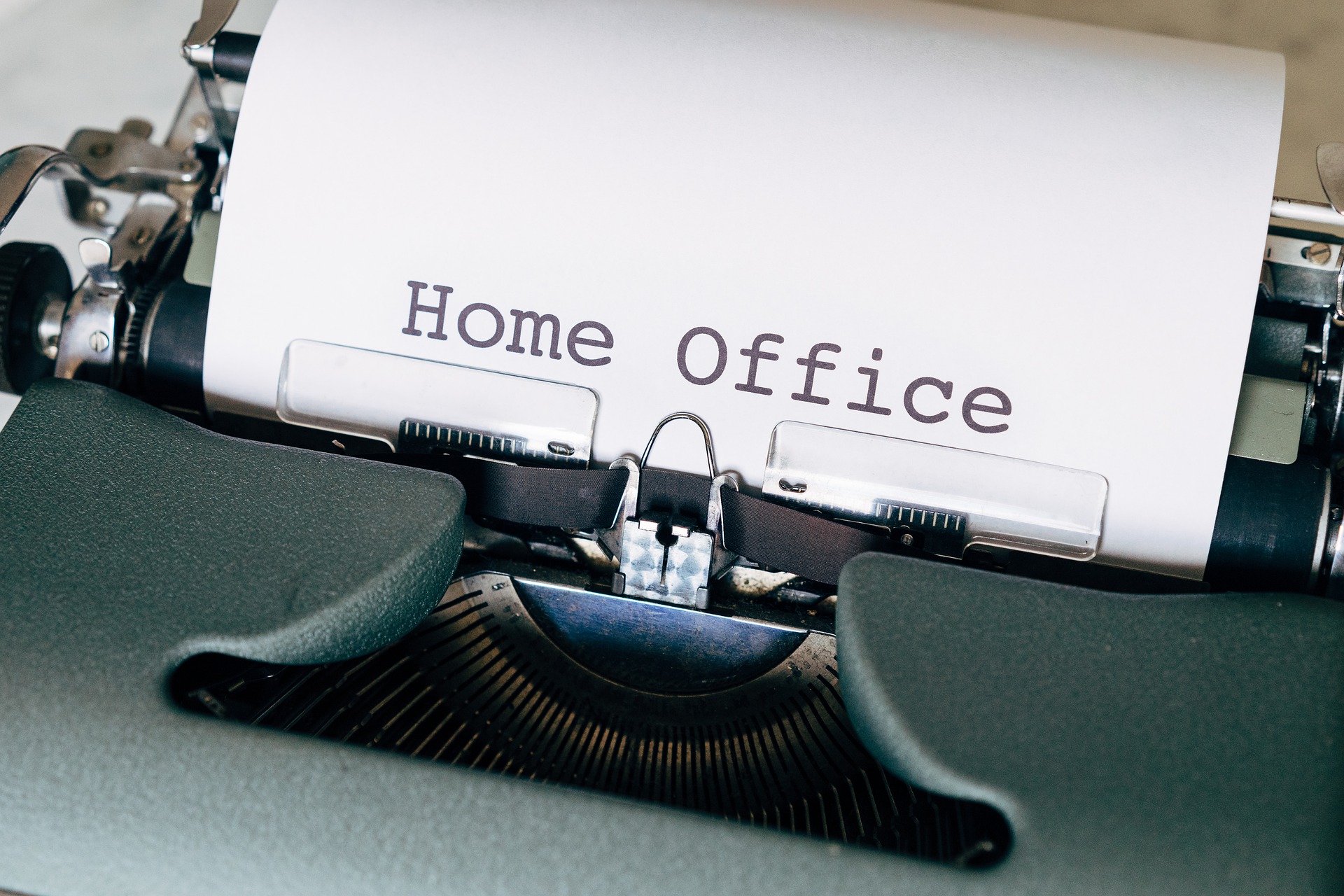 Slide /storage/backgrounds/homeoffice_001.jpg